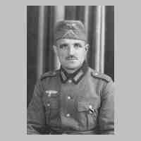 051-0040 Franz Nuckel 1939 als Soldat..jpg